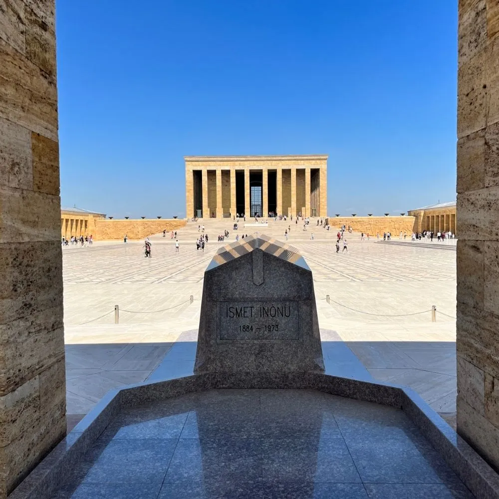 Anitkabir Mausoleo De Ataturk Y Ismet Inonu Guia Turistico Turquia