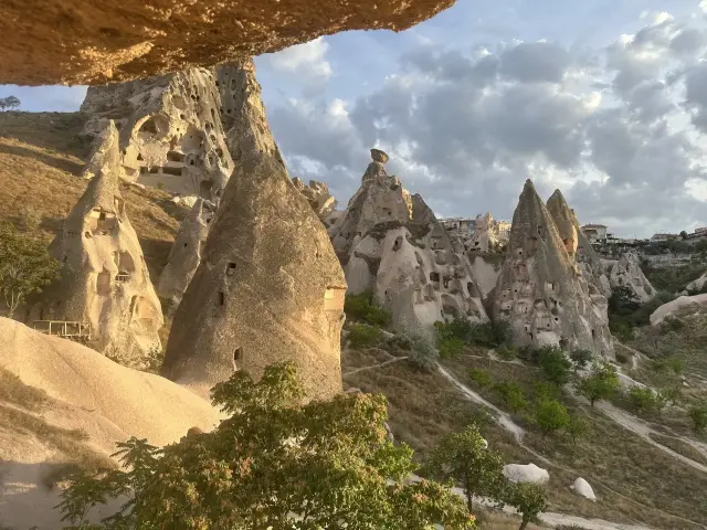 Chimeneas de hadas en Göreme, Capadocia, Turquía | Guía Turístico