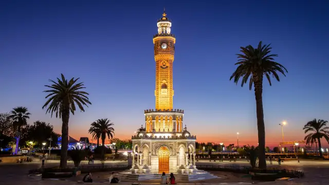 Izmir Torre De Reloj en Turquía | Guía Turístico