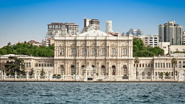 Palacio De Dolmabahce en Turquía | Guía Turístico
