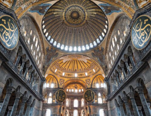 La Magnificencia de Santa Sofía: Historia y Arquitectura